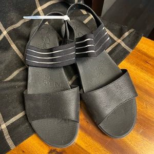 Sketchers Black Wedge Sandals